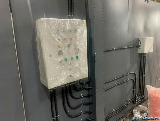 Нагревательная камера на 24 бочки по 200 литров или 6 еврокубов по 1000 литров, 2 уровня хранения, электрический обогрев ТЭНами или газом до -20 кВт, 4950x3850х1730 мм, рабочая температура нагрева до -250 ᵒС, напряжение -220/380В