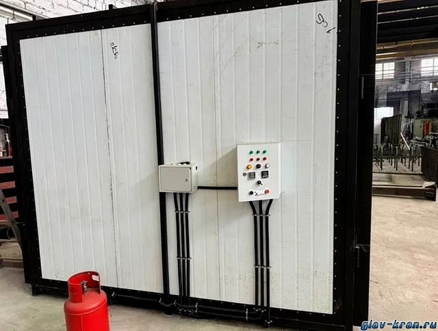 Нагревательная камера на 24 бочки по 200 литров или 6 еврокубов по 1000 литров, 2 уровня хранения, электрический обогрев ТЭНами или газом до -20 кВт, 4950x3850х1730 мм, рабочая температура нагрева до -250 ᵒС, напряжение -220/380В